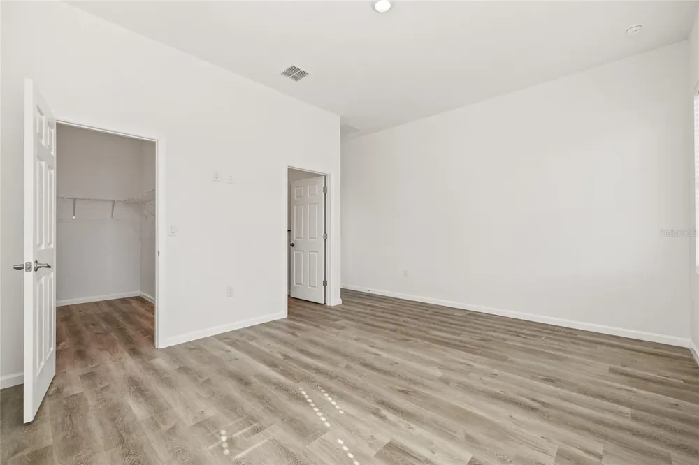 3005 E 17TH AVENUE Tampa, FL 33605