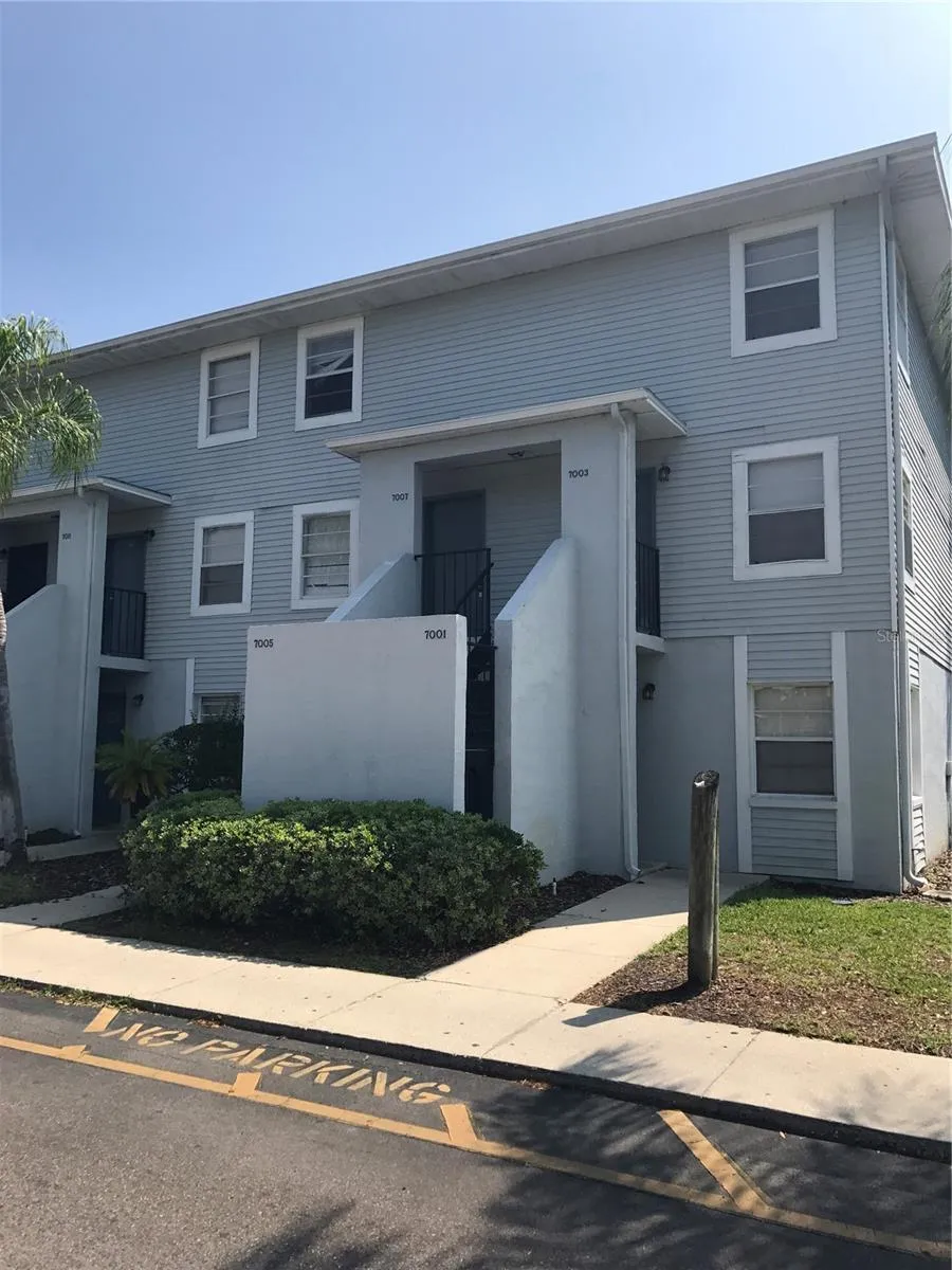 7101 E BANK DRIVE #7101 Tampa, FL 33617