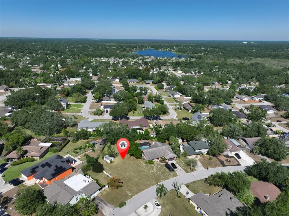 1114 CLASSIC DRIVE Valrico, FL 33594