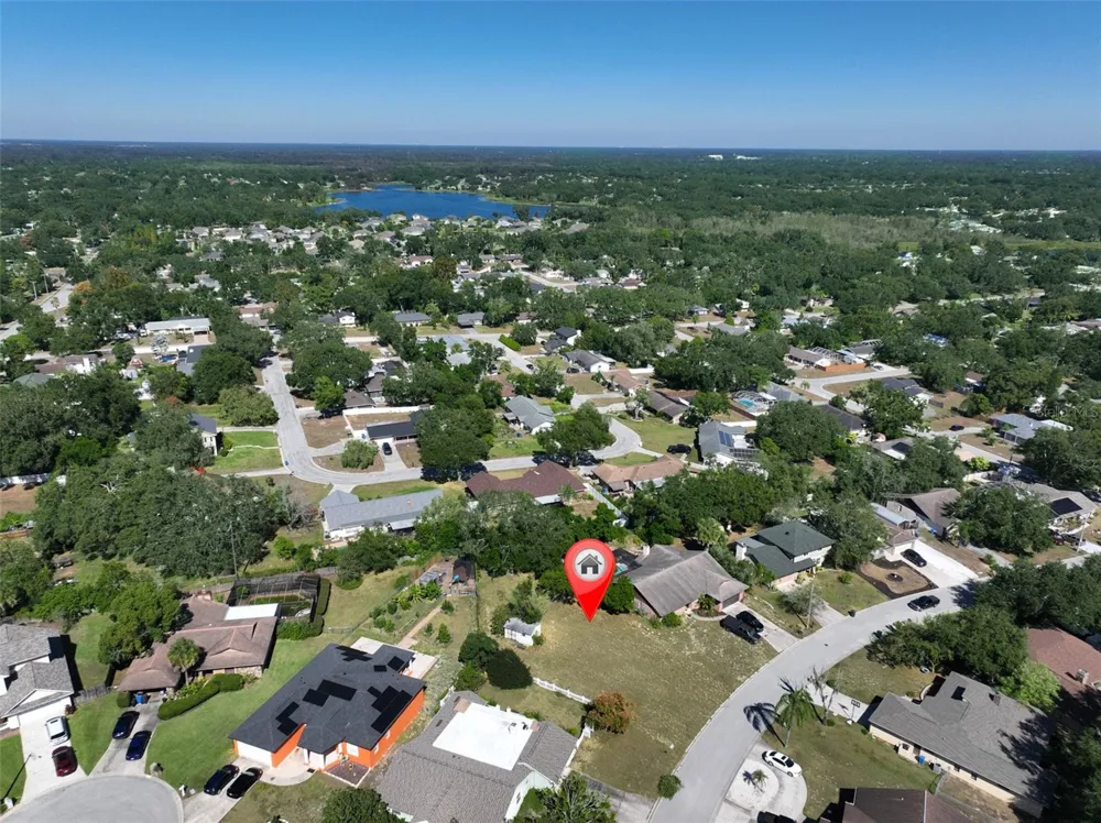 1114 CLASSIC DRIVE Valrico, FL 33594