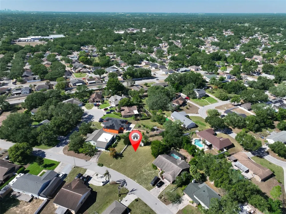 1114 CLASSIC DRIVE Valrico, FL 33594