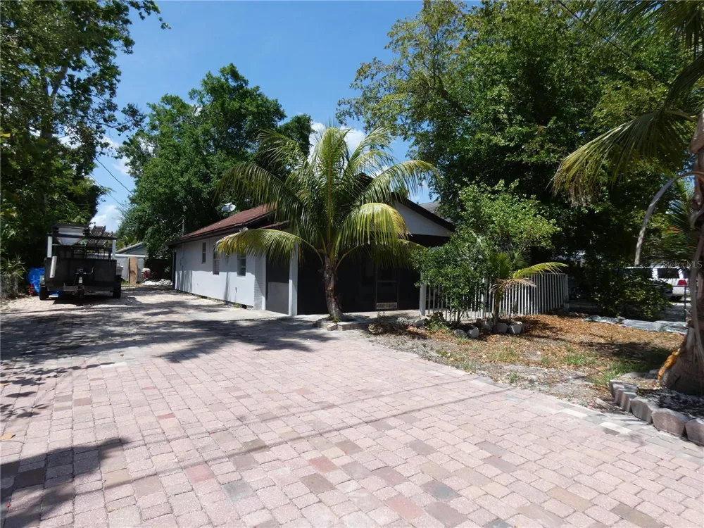 3817 PEARL STREET Fort Myers, FL 33916
