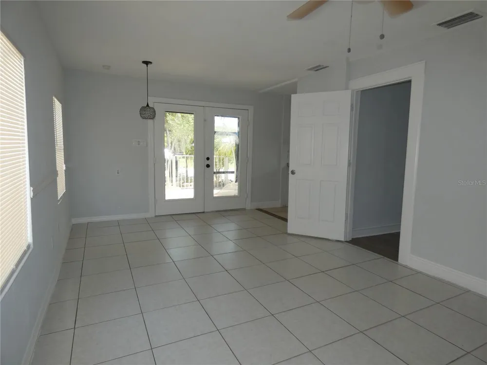3817 PEARL STREET Fort Myers, FL 33916
