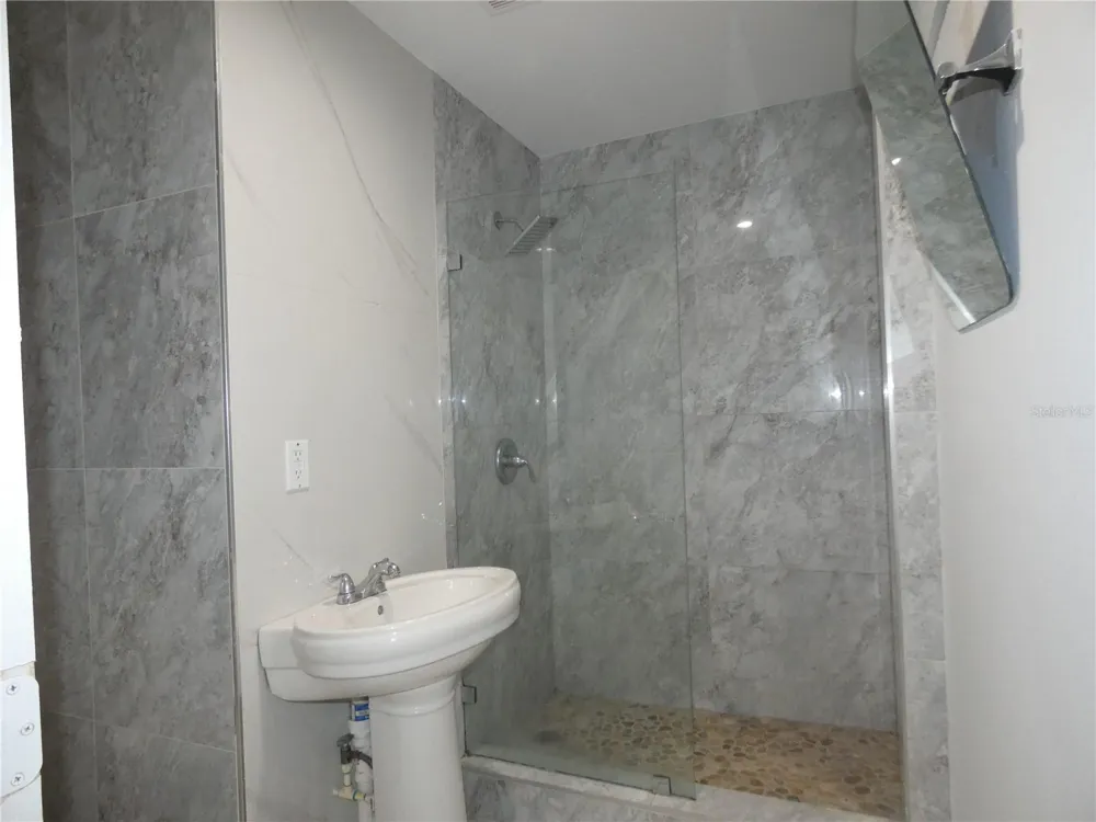 3817 PEARL STREET Fort Myers, FL 33916