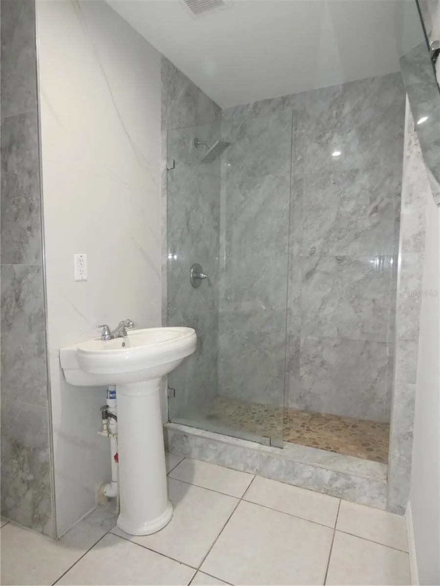 3817 PEARL STREET Fort Myers, FL 33916