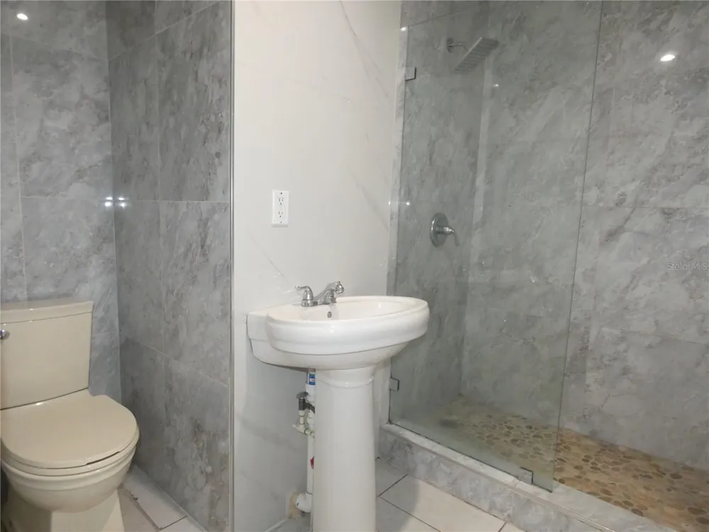 3817 PEARL STREET Fort Myers, FL 33916