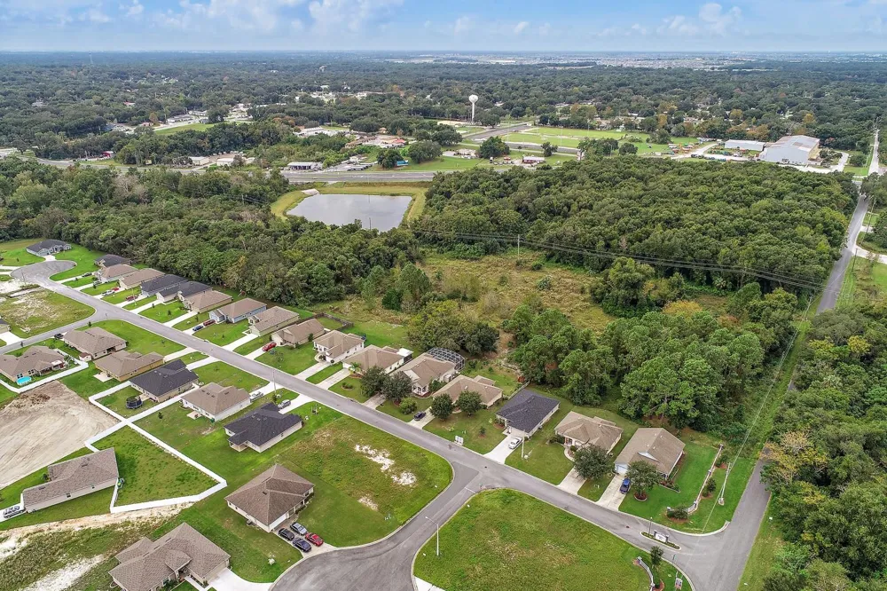 2631 US-441 Fruitland Park, FL 34731