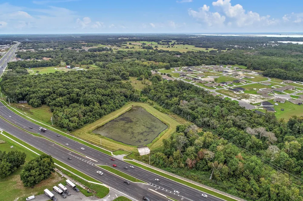 2631 US-441 Fruitland Park, FL 34731