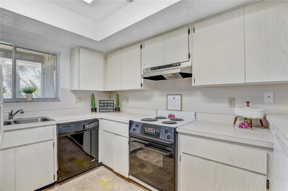 6400 FLOTILLA DRIVE #15 Holmes Beach, FL 34217