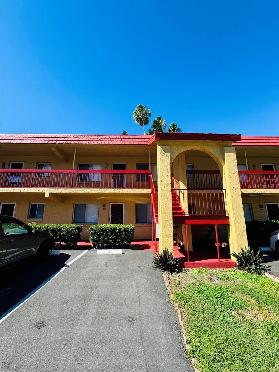 400 EL CAMINO DRIVE #223 Winter Haven, FL 33884