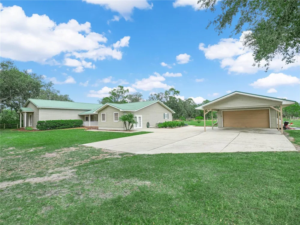 3963 MAMMOTH GROVE ROAD Lake Wales, FL 33898