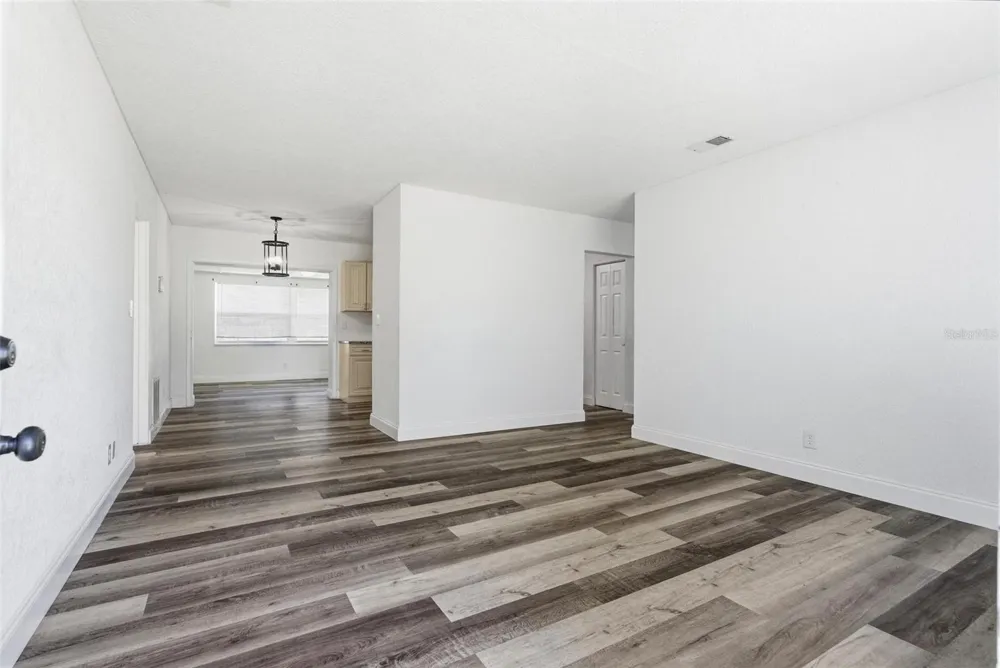 1598 3RD STREET Daytona Beach, FL 32117