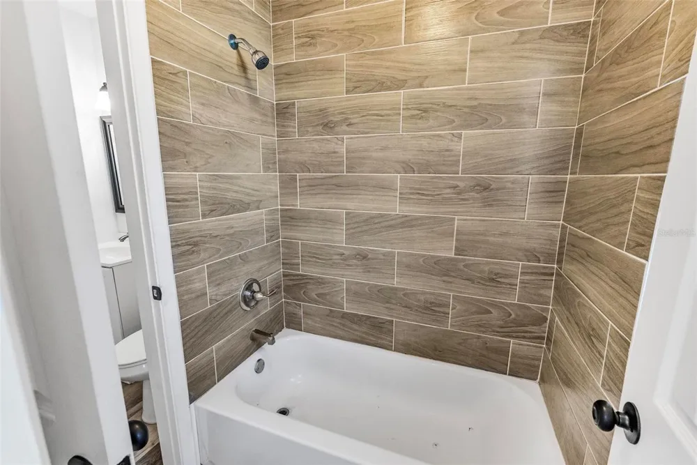 1598 3RD STREET Daytona Beach, FL 32117