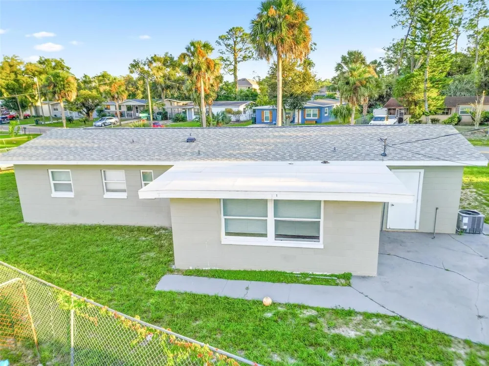 1598 3RD STREET Daytona Beach, FL 32117