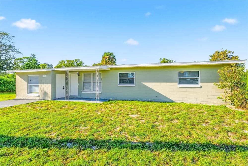 1598 3RD STREET Daytona Beach, FL 32117
