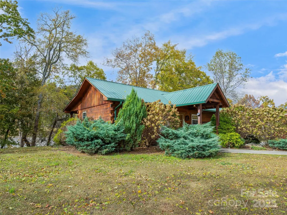 1640, 1641, 1642 River Road Hot Springs, NC 28743