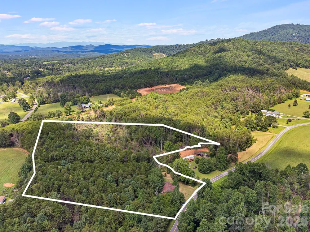 211 Luckadoo Road Bostic, NC 28018