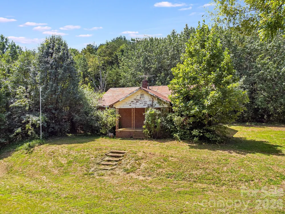 211 Luckadoo Road Bostic, NC 28018