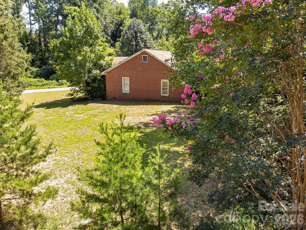 211 Luckadoo Road Bostic, NC 28018