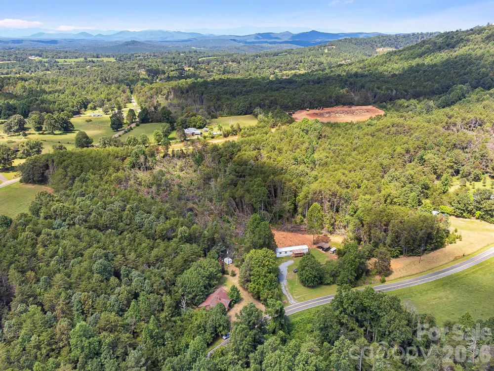 211 Luckadoo Road Bostic, NC 28018