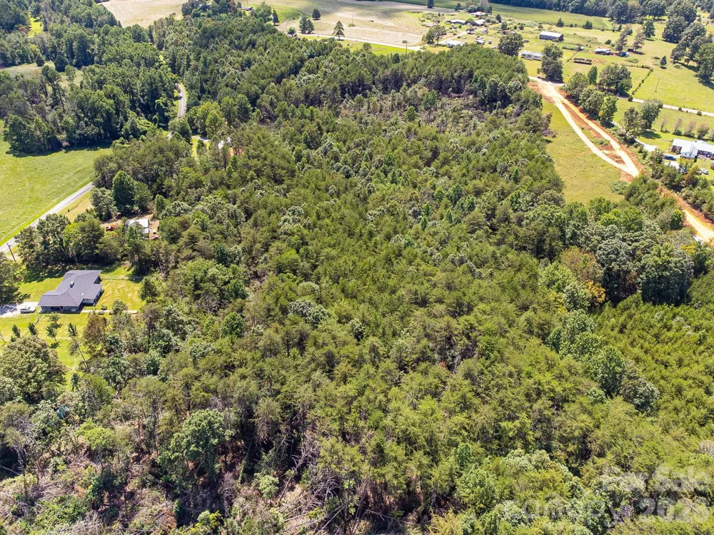 211 Luckadoo Road Bostic, NC 28018