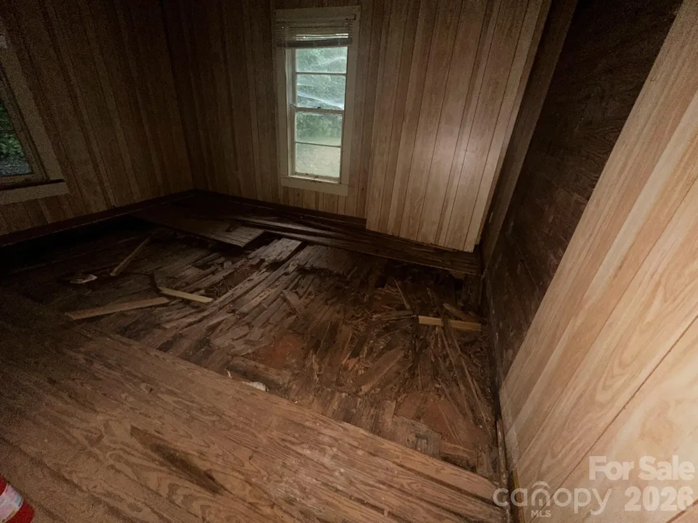 211 Luckadoo Road Bostic, NC 28018