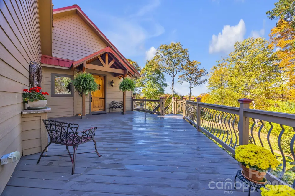 2650 Carson Woods Road Laurel Springs, NC 28644