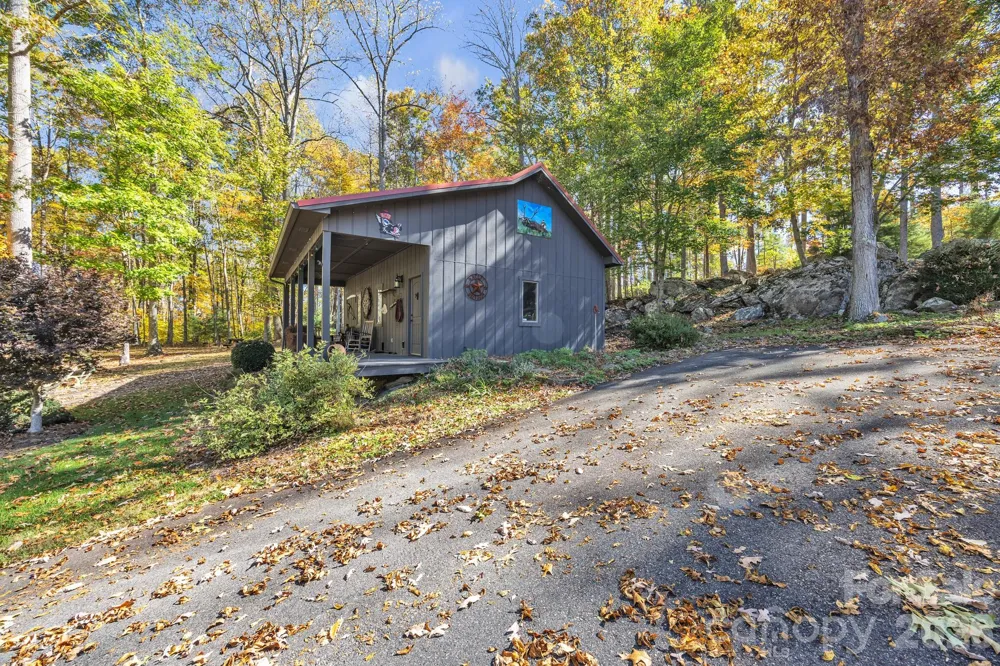 2650 Carson Woods Road Laurel Springs, NC 28644