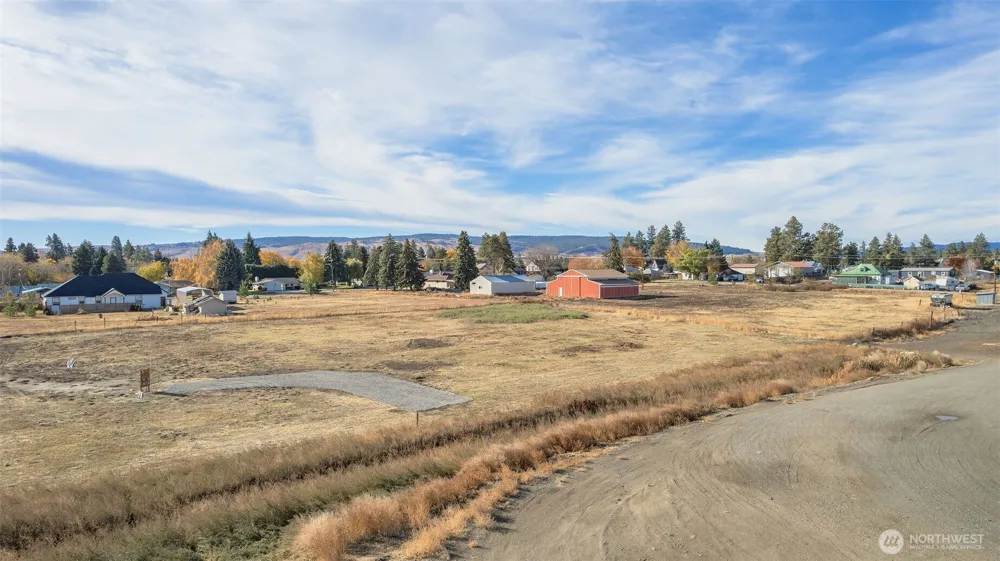 601 E 1st St Waterville, WA 98858