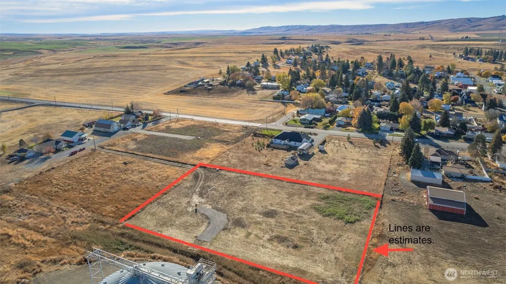 601 E 1st St Waterville, WA 98858