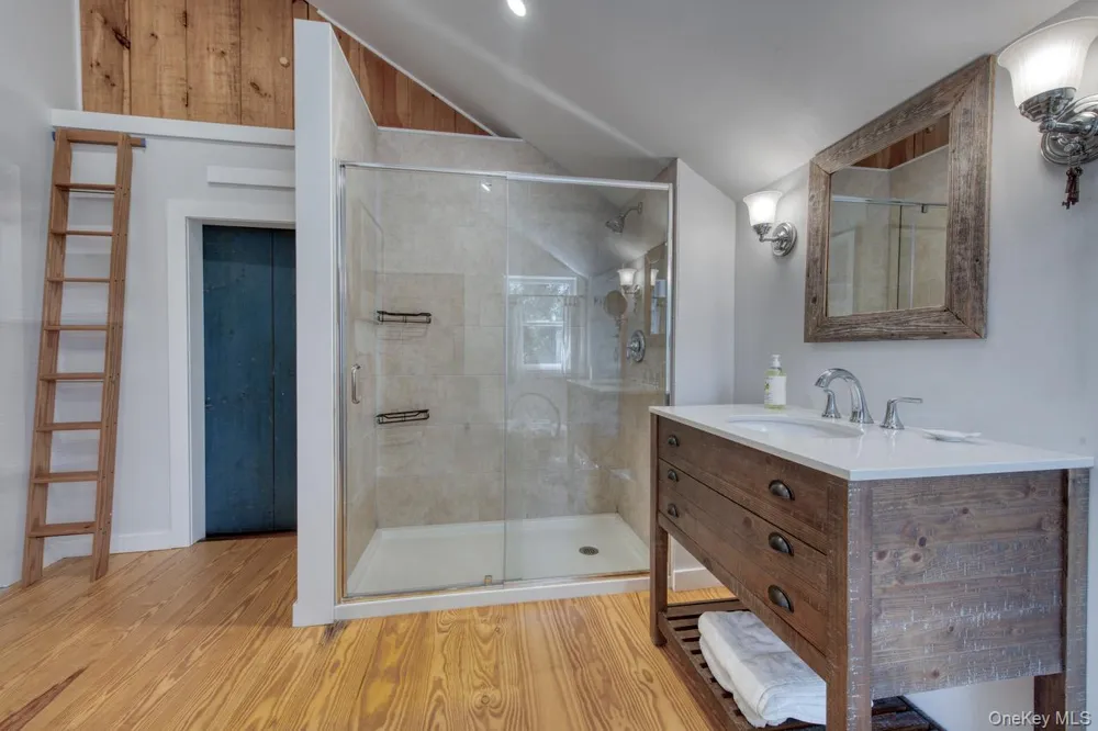 7635 Main Bayview Road Southold, NY 11971