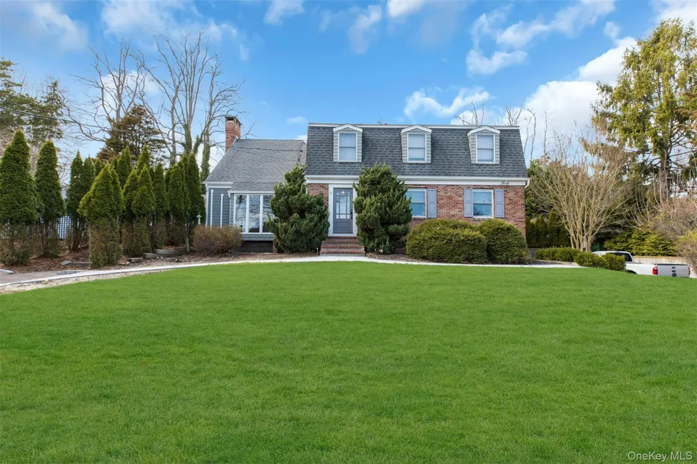 345 Colonial Road Southold, NY 11971