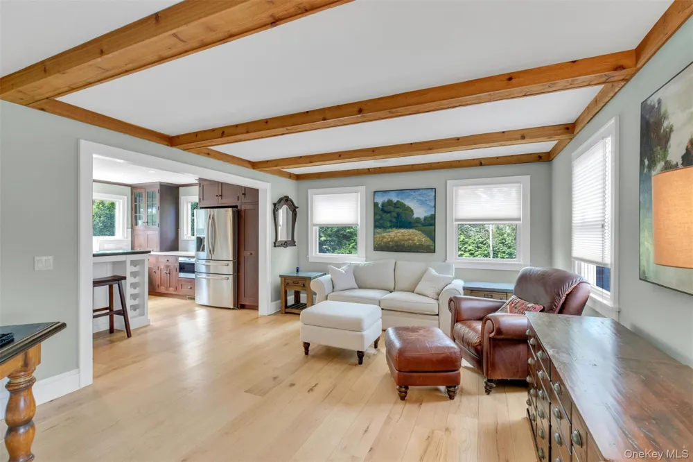 345 Colonial Road Southold, NY 11971