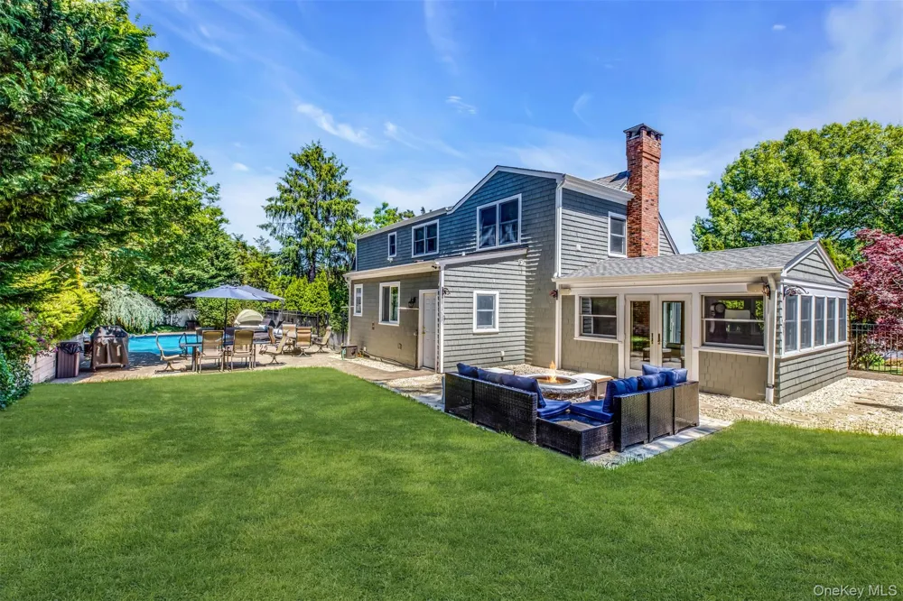 345 Colonial Road Southold, NY 11971