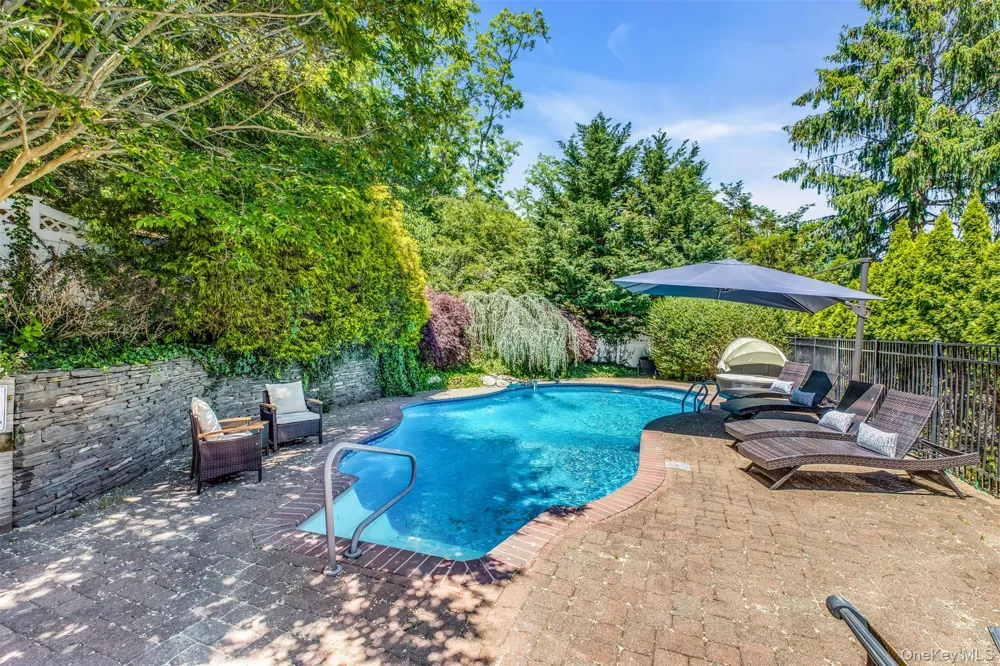 345 Colonial Road Southold, NY 11971