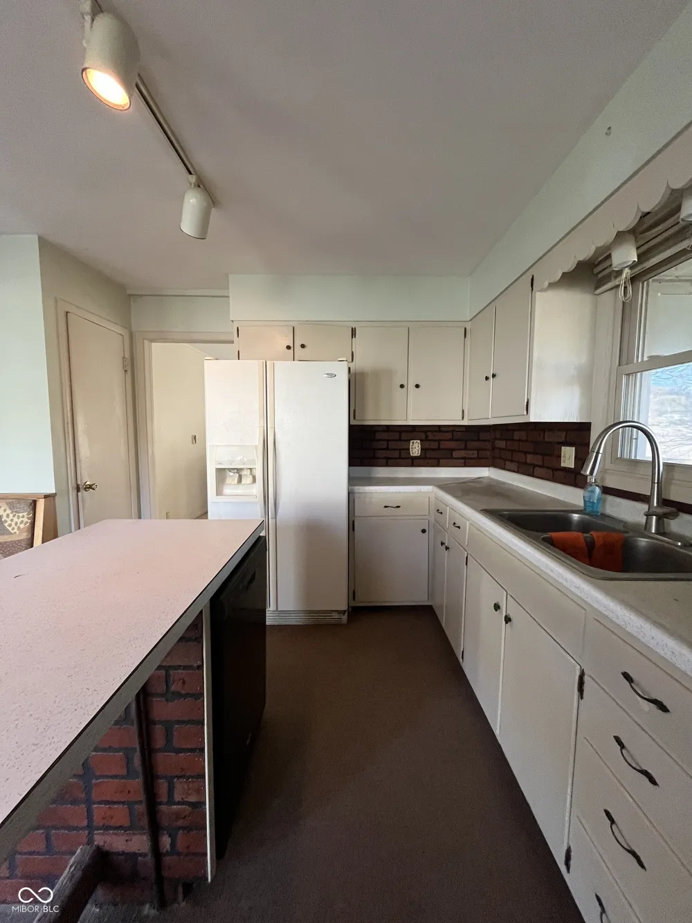 4007 E State Road 46 Nashville, IN 47448
