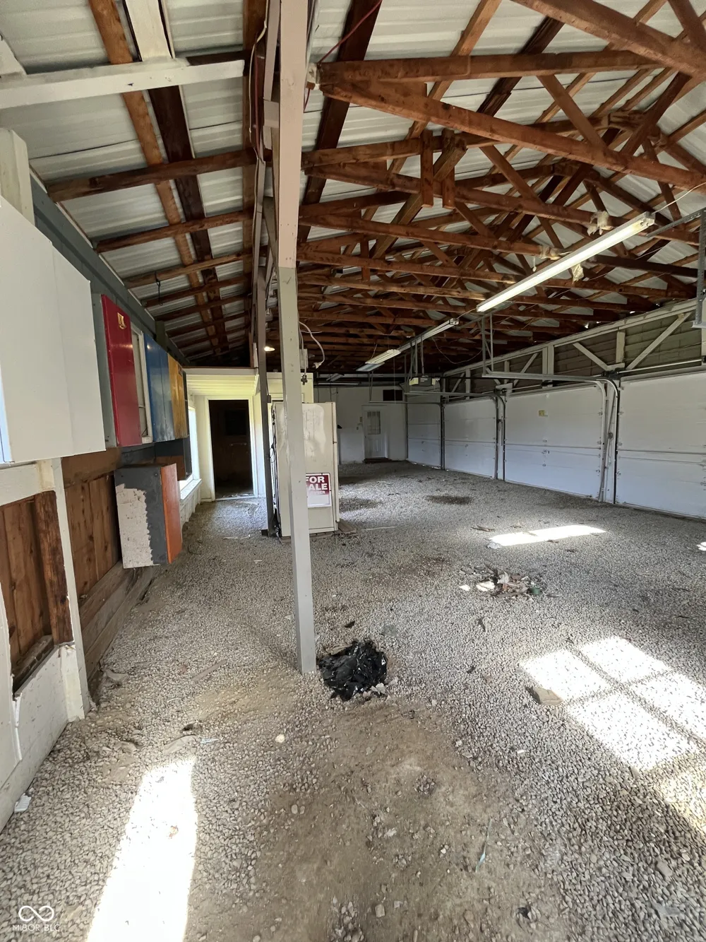4007 E State Road 46 Nashville, IN 47448