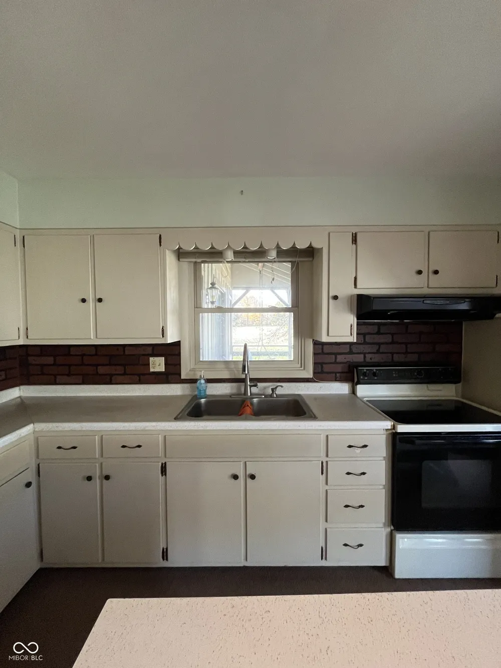 4007 E State Road 46 Nashville, IN 47448