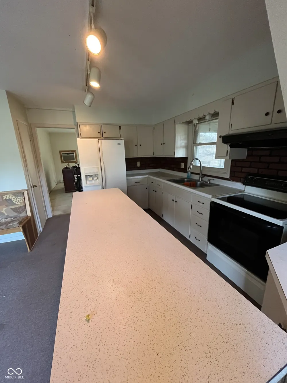 4007 E State Road 46 Nashville, IN 47448