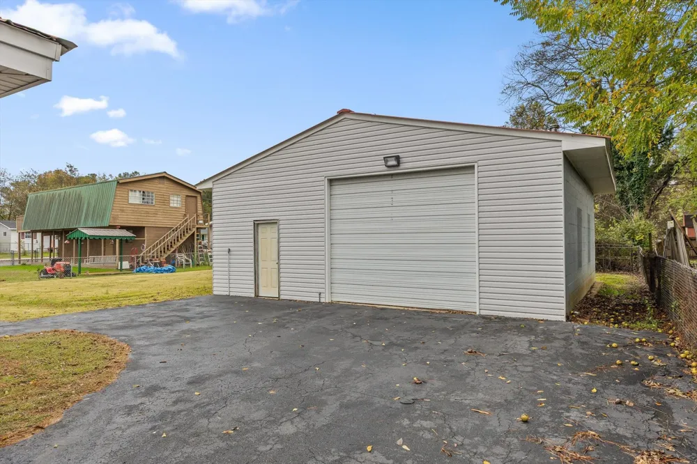 599 Steele Road Rossville, GA 30741