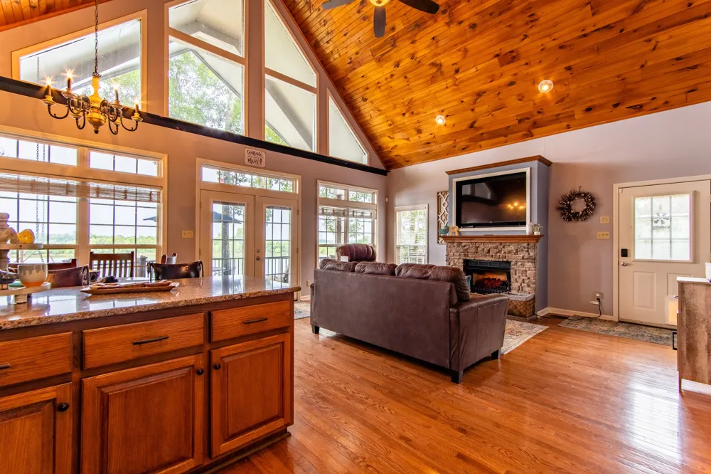 890 Vista River Ln Morris Chapel, TN 38361