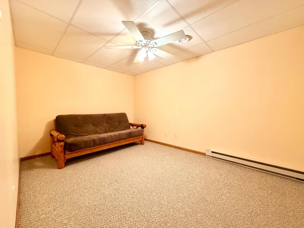 6 Edgewater Road Slayton, MN 56172
