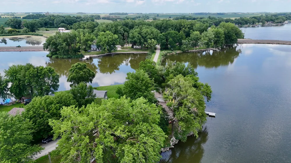 6 Edgewater Road Slayton, MN 56172