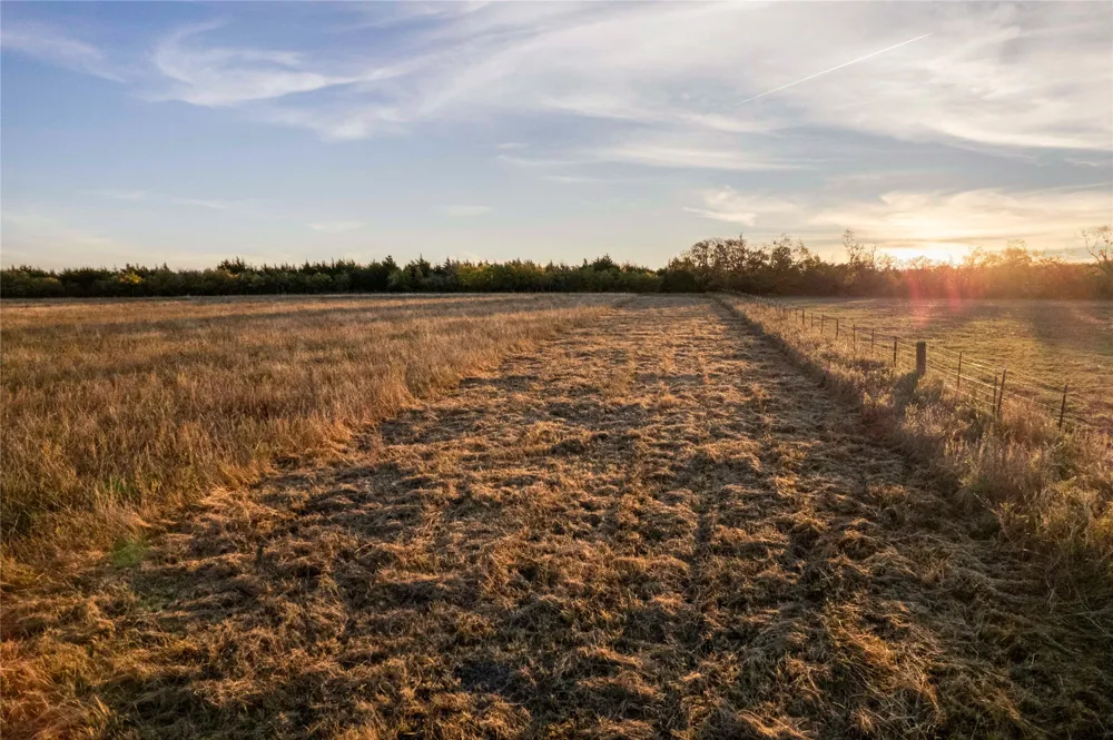112 Hill Ranch Road Celeste, TX 75423