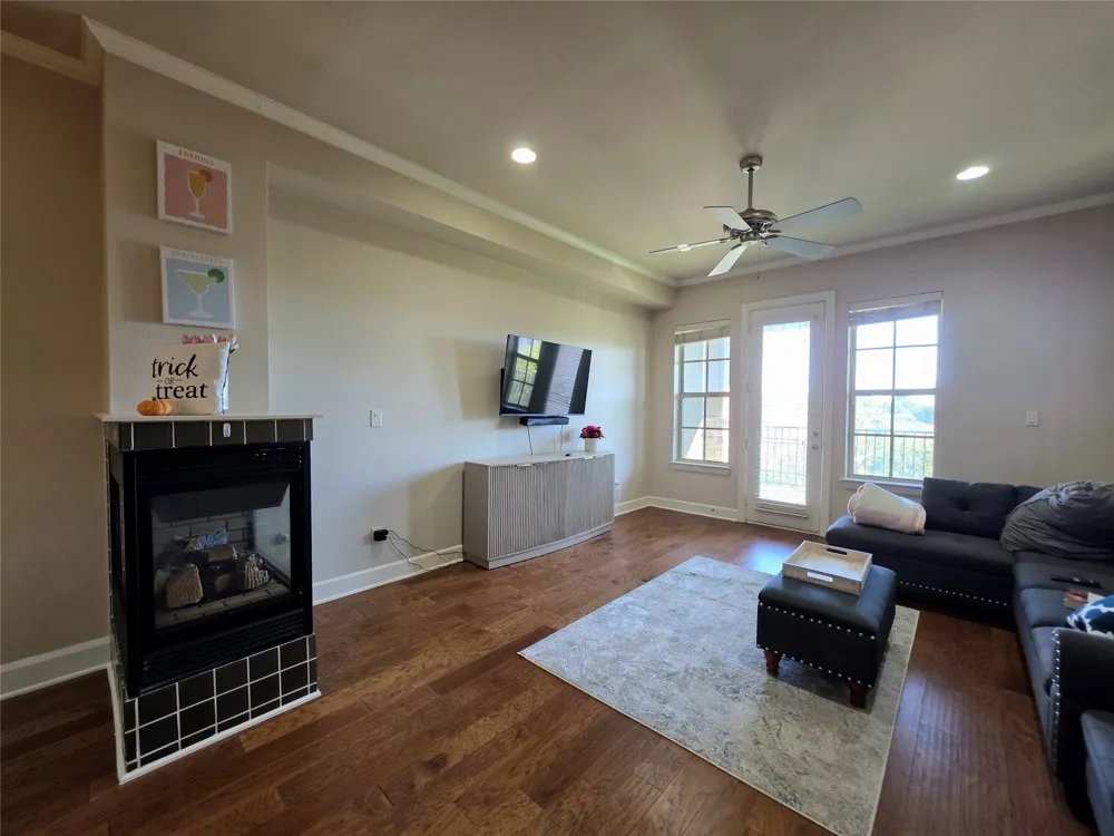 2800 Sandage Avenue #206 Fort Worth, TX 76109