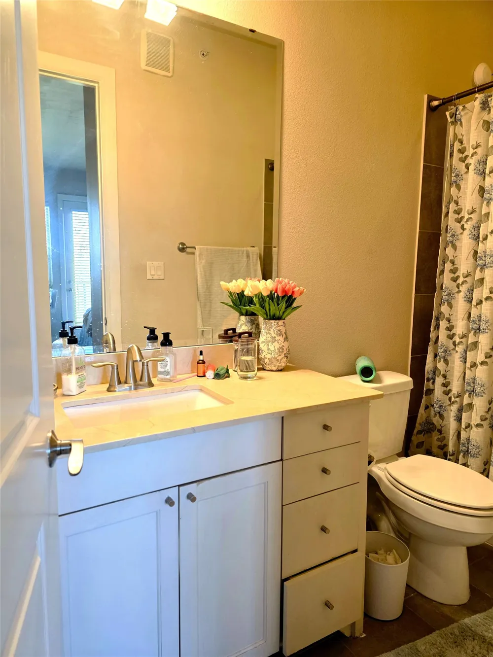 2800 Sandage Avenue #206 Fort Worth, TX 76109