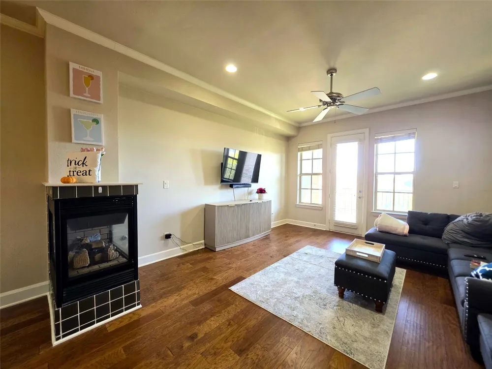 2800 Sandage Avenue #206 Fort Worth, TX 76109