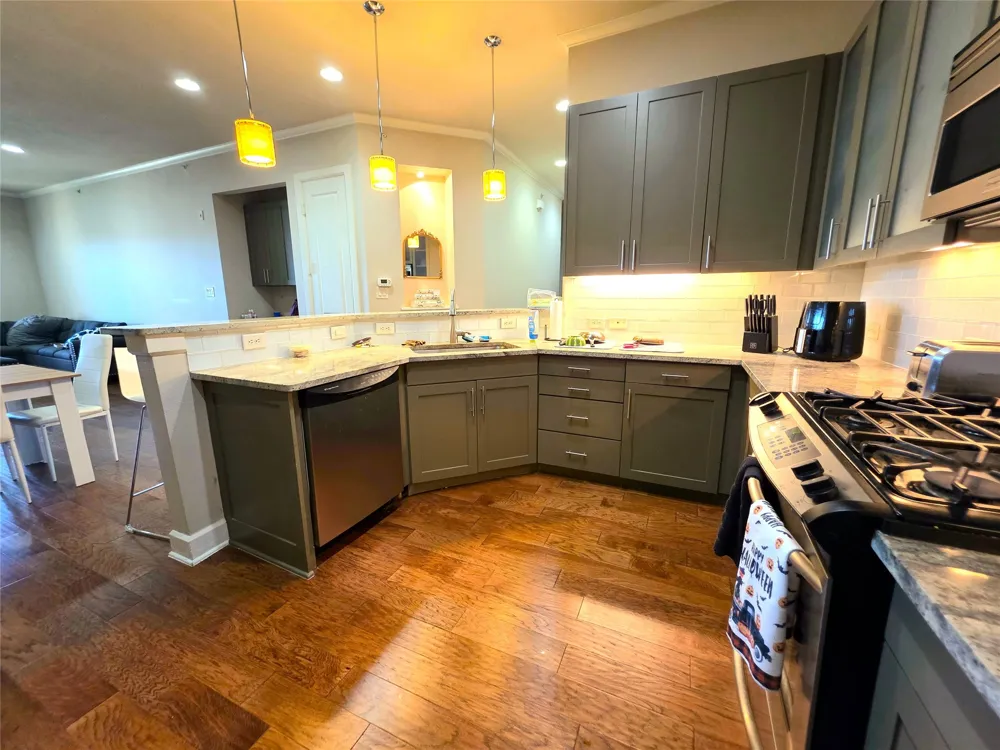2800 Sandage Avenue #206 Fort Worth, TX 76109