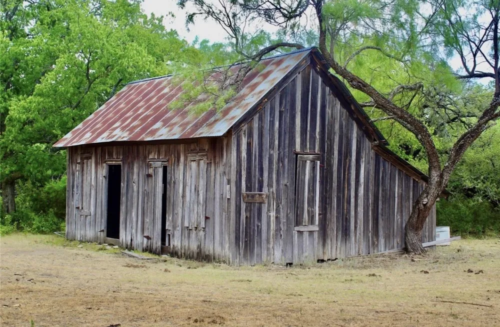 8245 County Road 239 Hico, TX 76457
