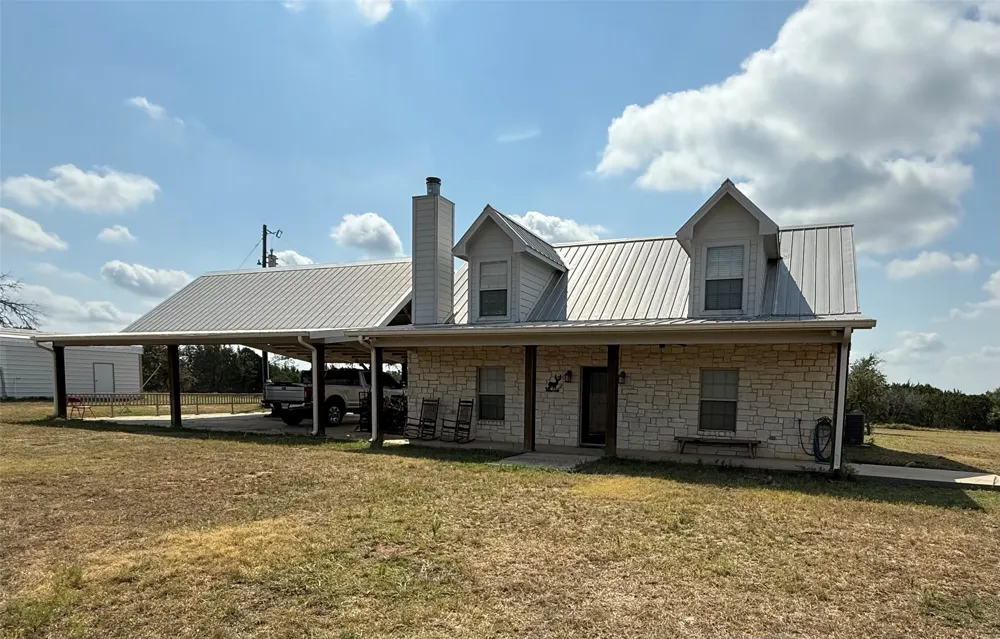 8245 County Road 239 Hico, TX 76457